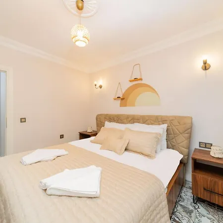 Dublex Flat With Lovely Balcony In Kepez Apartmán Antalya